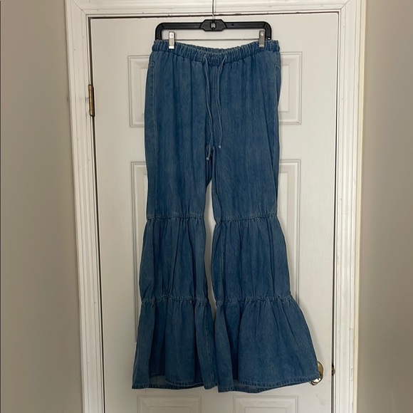 NWT SHEIN Sxy - Drawstring front ruffle medium wash hem wide leg jeans - 28 - Picture 1 of 5